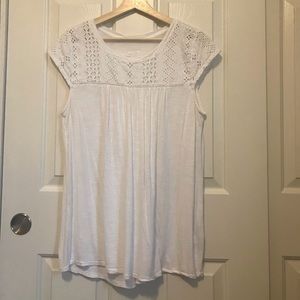 Merona Flowy White T-Shirt. XXL